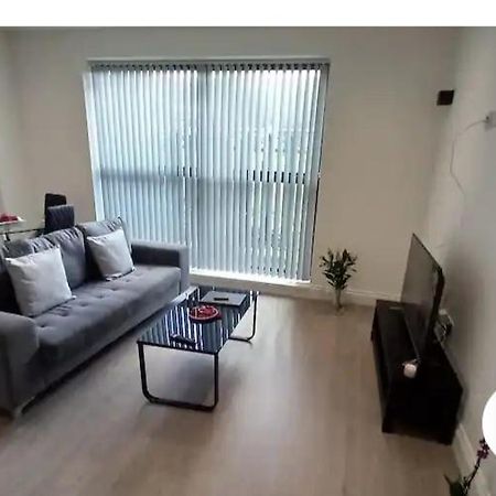 Lovely 2-Bedrooms With Free Parking Canvey Island Exterior photo